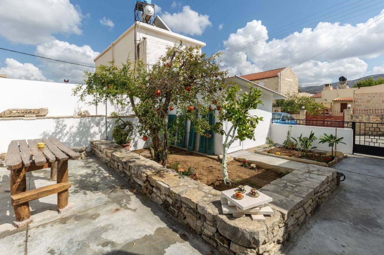 Iliopetra Studio Sívas Екстериор снимка